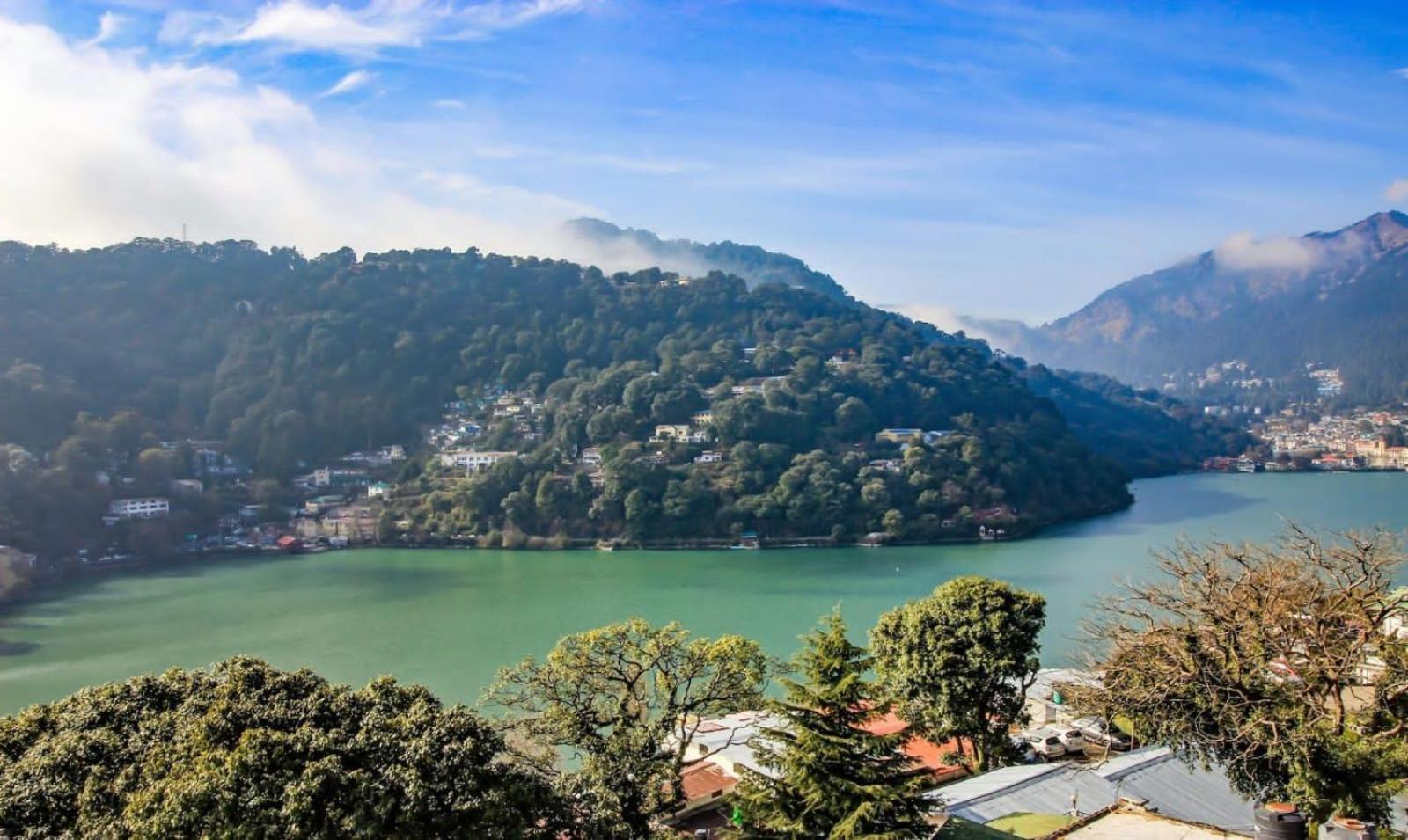 Hotel Surya Lake View Найнитал Экстерьер фото